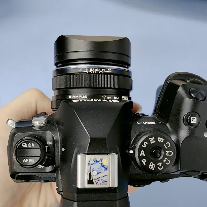 Metal Bayonet Square Lens Hood Comes with Metal Cap for Olympus M.Zuiko Digital 17mm F/1.8