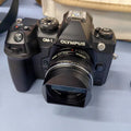 Metal Bayonet Square Lens Hood Comes with Metal Cap for Olympus M.Zuiko Digital 17mm F/1.8